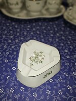 Hollóház porcelain erika
