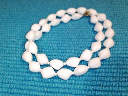 Old white glass beads (254)