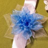 Wedding csd29 - rose wrist decoration based on blue and white organza
