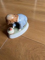 Zsolnay porcelán - Kislány és búgócsiga