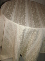 Wonderful silk woven butter-colored baroque leaf pattern tablecloth