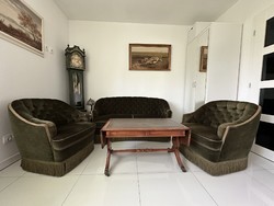 Lounge set with table