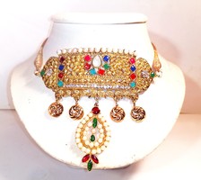 Indian collars (700)
