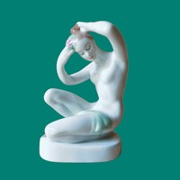 Aquincum porcelán térdelő női akt figura