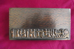 Bronze gift box with a vintage motif.