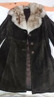 Női vintage télikabát, kb 40 sötétbarna hasított bőr, nubuk bőr bunda