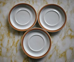 Retro Alföldi porcelán barna sárga csíkos kis tányér, csésze alátét, 3 db