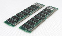 1Q355 Retro 16mb memória 2 darab