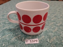 T1379 Great Plain red polka dot mug