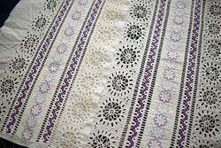 Madeira embroidered lace needlework white hole embroidery antique drapery decoration ethnography 45 x 22 cm mistake!
