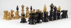 1Q361 old shabby carved chess piece set