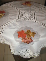 Beautiful hand-crocheted organza inlay with sewn leaf pattern tablecloth