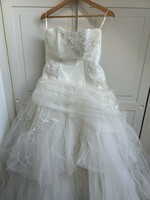 Csodaszép menyasszonyi ruha