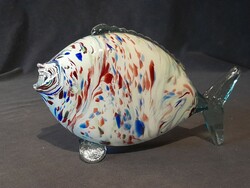 Attention anglers, a nice catch is a 30 cm long 20 cm tall fat glass fish. Old