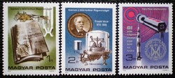 S3109-11 / 1976 100 éves a Méterendszer bélyegsor postatiszta