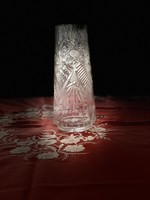 The crystal vase is 23 cm high