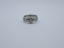UK0174 áttetsző köves ezüst 925 gyűrű méret 53