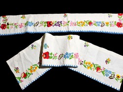 2 canvas drapery or shelf strips embroidered with a Kalocsa pattern, size in the pictures