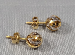 14 K gold women's earrings 1.33 g