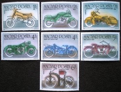 S3753-9 / 1985 100 éves a Motorkerékpár bélyegsor postatiszta