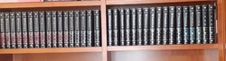 The New Encyclopaedia Britannica,  Micropaedia I-XII, Macropaedia XIII-XXIX, Index I-II, Propaedia