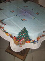 A charming Christmas pattern tablecloth