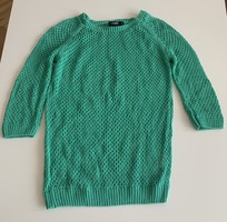 Knitted benetton green colors of the world s m size sweater top hoodie