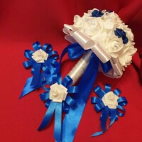 Wedding bok20 - royal blue brooch with a white foam rose