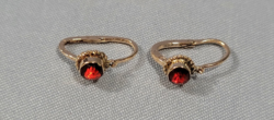 14 K gold children's earrings with red stone 0.89 g