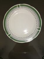 Patterned porcelain plate