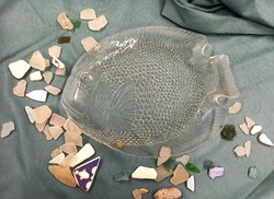 Glass bowl in the shape of a fish