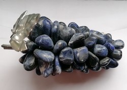 Bunch of grapes made of lapis lazuli stone