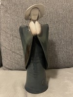 Equestrian lattice ceramic lady figure