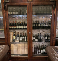 Wine storage display case