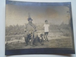 D201159  -  Régi fotó -Vadász  puskával és vadászkutyával  1910-20