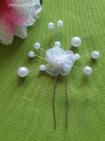 ESKÜVŐ HAD119 - Organza virágos Menyasszonyi fehér gyöngyös hajtű, hajdísz