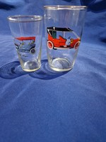 Oldtimer autos glass cup, glasses red blue