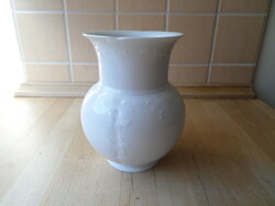 Kaiser fehér porcelán mázas váza