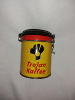 Retro coffee box with buckle lid