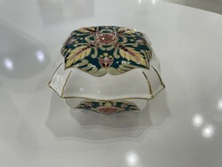 Zsolnay large bonbonier porcelain box with extremely rare painting
