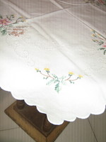 Beautiful elegant baroque pattern cross-stitch embroidery with slinged edge spring floral tablecloth