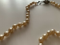 Beautiful string of pearls 72 cm long antique knotted pearls pearl necklace