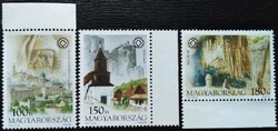 S4656-8sz / 2002 World Heritage Sites in Hungary i. Line of stamps, mail-clear arched edge