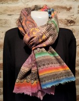 Women's thin wool scarf