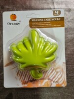 Silicone 4-piece baking mold package new! Letter