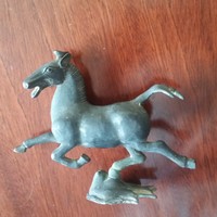 Horse statue,