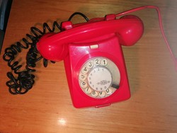 Red dial phone
