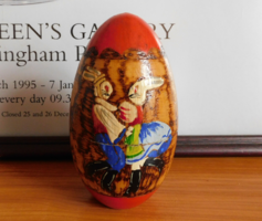 Wooden Easter egg - can be opened.
