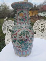 Kinai famille rose porcelain váza, Qing dynasty. 19 sz.
