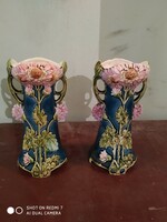 Majolika váza pár, cseh manufaktúra.